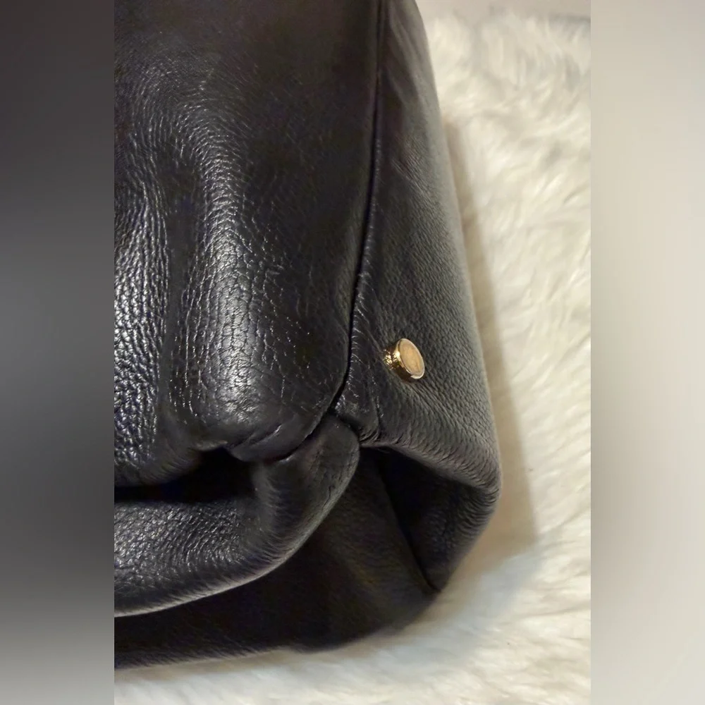 Banana Republic Vintage Hartford Satchel Leather Tote - Picture 7 of 16